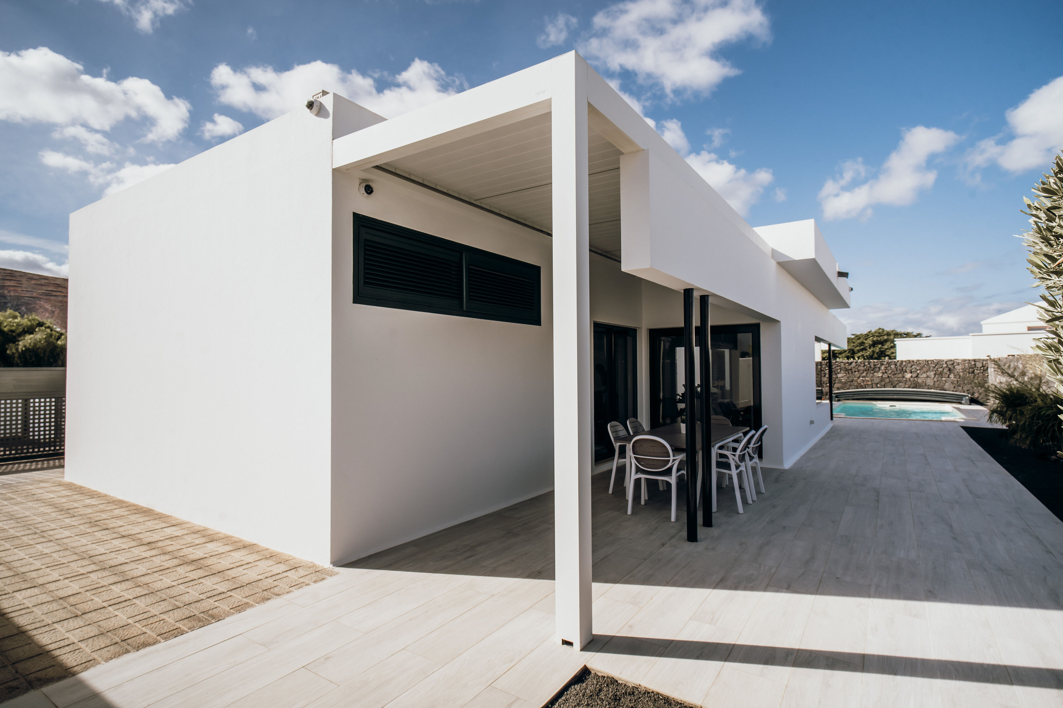 Villa Lava Dreams, piscina y terraza
